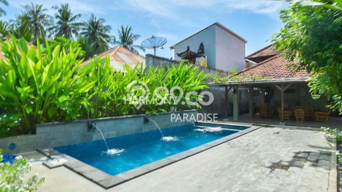 Bisnis Menjanjikan! Vila Kawasan , Luas 300m2m², Dekat ke Fasilitas Umum Bisnis Menjanjikan! Vila Kawasan , Luas 300m2m², Dekat ke Fasilitas Umum