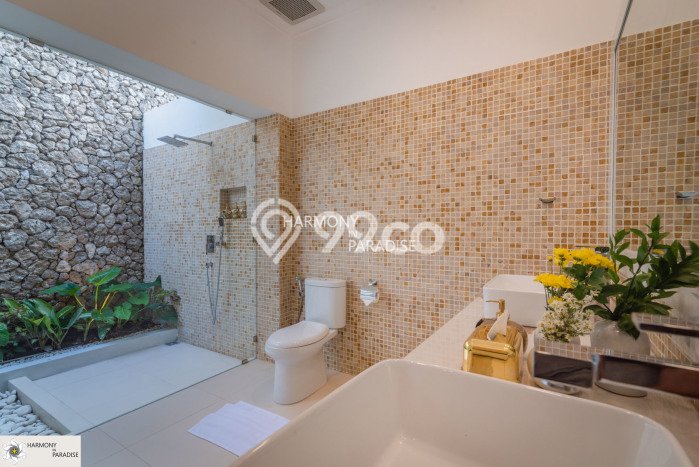 FOR SALE! Vila di , Luas 1500m2m², Lokasi Premium FOR SALE! Vila di , Luas 1500m2m², Lokasi Premium