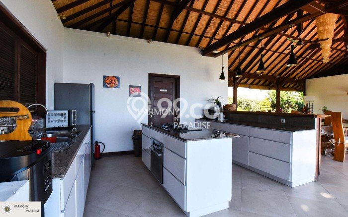 Vila Kawasan , Luas 1700m2m², Akses ke Pusat Kota Vila Kawasan , Luas 1700m2m², Akses ke Pusat Kota