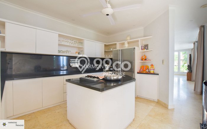 Vila di , Luas 1900m2m², Akses ke berbagai keperluan Vila di , Luas 1900m2m², Akses ke berbagai keperluan