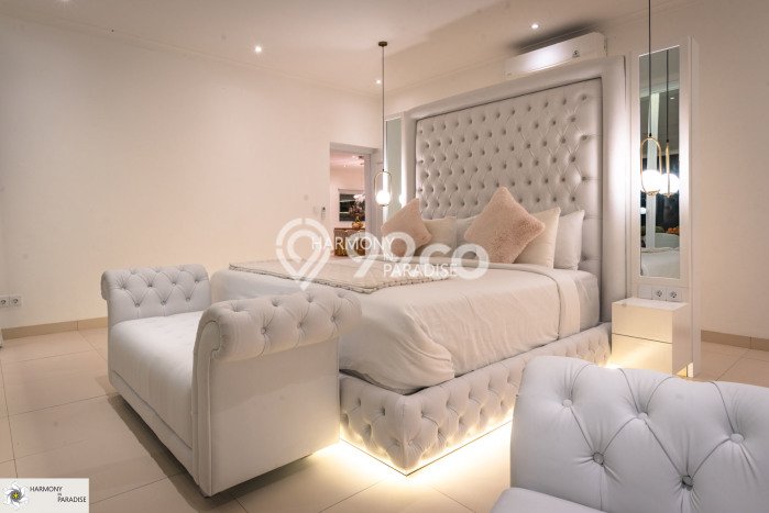 FOR SALE! Vila di , Luas 1500m2m², Lokasi Premium FOR SALE! Vila di , Luas 1500m2m², Lokasi Premium