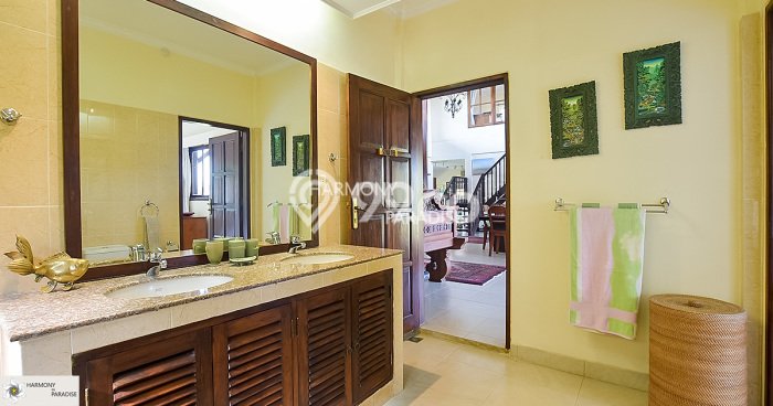 DIJUAL! Vila di , Luas 1400m2m², Lokasi Premium DIJUAL! Vila di , Luas 1400m2m², Lokasi Premium