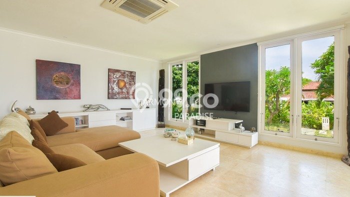 Vila di , Luas 1900m2m², Akses ke berbagai keperluan Vila di , Luas 1900m2m², Akses ke berbagai keperluan