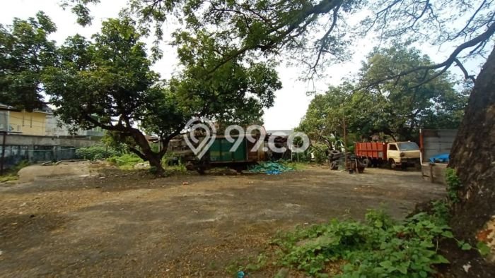 Unit Gudang Dijual di Waru Sidoarjo Luas Tanah 8861m2, Luas Bangunan 2574m2 Unit Gudang Dijual di Waru Sidoarjo Luas Tanah 8861m2, Luas Bangunan 2574m2