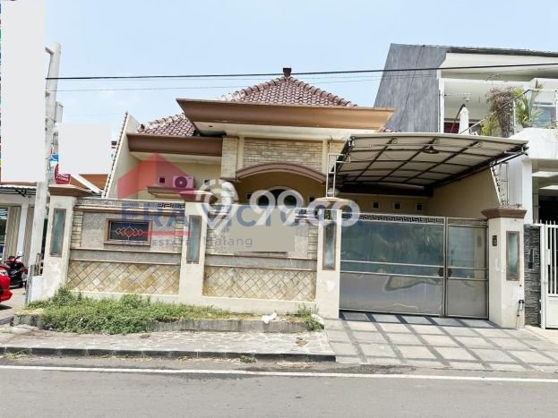 Rumah Luxury Modern Siap Huni di Soekarno Hatta Malang Rumah Luxury Modern Siap Huni di Soekarno Hatta Malang