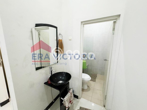 Rumah Asri LB 132m2m² Lokasi Tenang di Lowokwaru, Malang Rumah Asri LB 132m2m² Lokasi Tenang di Lowokwaru, Malang