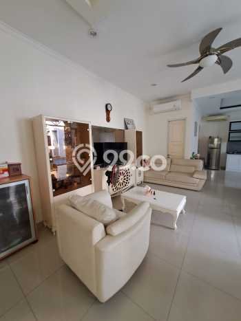 Rumah Disewakan Tangerang LT 250m2 LB 250m2 Area Gading Serpong Rumah Disewakan Tangerang LT 250m2 LB 250m2 Area Gading Serpong