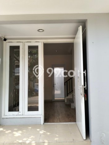 Dijual Hunian Rumah Terawat 2 Kamar di Gading Serpong, Tangerang Dijual Hunian Rumah Terawat 2 Kamar di Gading Serpong, Tangerang