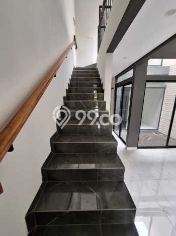 Rumah Luas Asri 3 KT Siap Pakai di Sektor 7A/B-Gading Serpong Tangerang Rumah Luas Asri 3 KT Siap Pakai di Sektor 7A/B-Gading Serpong Tangerang