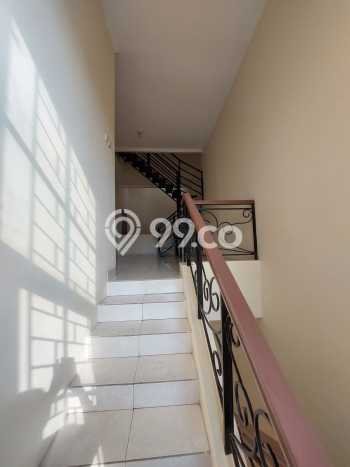 Dijual Rumah 5 Kamar Lokasi Ideal Bagus dan Strategis di Kelapa Dua Dijual Rumah 5 Kamar Lokasi Ideal Bagus dan Strategis di Kelapa Dua