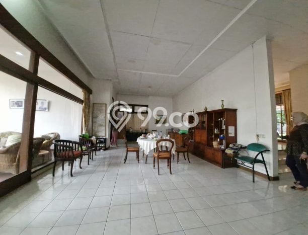 Dijual Rumah Mewah Elegan Dengan View Cantik di Kemang, Jakarta Selatan Dijual Rumah Mewah Elegan Dengan View Cantik di Kemang, Jakarta Selatan
