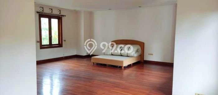 Dijual Hunian Mewah dengan Fasilitas Sekitar Lengkap di Menteng, Jakarta Pusat Dijual Hunian Mewah dengan Fasilitas Sekitar Lengkap di Menteng, Jakarta Pusat