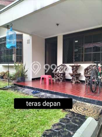 Ready to Use! Luxury House LT 240m2 Desain Elegan di Tanjung Barat Ready to Use! Luxury House LT 240m2 Desain Elegan di Tanjung Barat