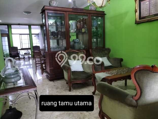 Ready to Use! Luxury House LT 240m2 Desain Elegan di Tanjung Barat Ready to Use! Luxury House LT 240m2 Desain Elegan di Tanjung Barat