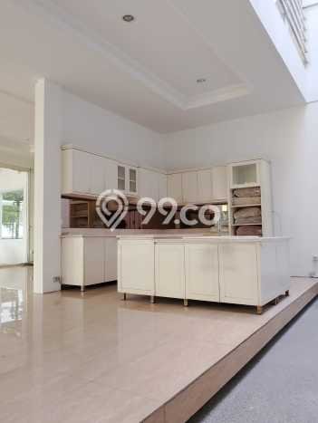 Rumah Mewah LB 800m2 Siap Pakai Desain Elegan di Pondok Indah, Jakarta Selatan Rumah Mewah LB 800m2 Siap Pakai Desain Elegan di Pondok Indah, Jakarta Selatan