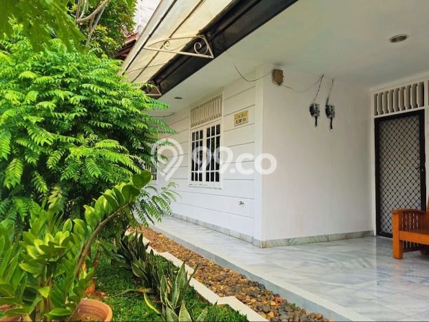 Rumah sewa siap pakai 4 KT di Pondok Indah, Jakarta Selatan Rumah sewa siap pakai 4 KT di Pondok Indah, Jakarta Selatan