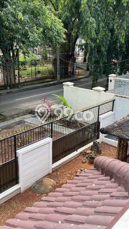 Rumah Bagus Siap Pakai Di Lebak Bulus Luas 350m2 Aman Rumah Bagus Siap Pakai Di Lebak Bulus Luas 350m2 Aman