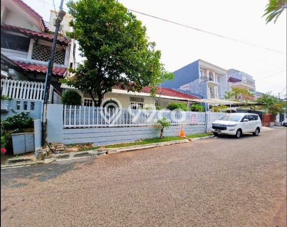 Rumah sewa siap pakai 4 KT di Pondok Indah, Jakarta Selatan Rumah sewa siap pakai 4 KT di Pondok Indah, Jakarta Selatan