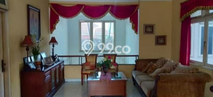For Sale! Premium House LT 310m2 Desain Modern di Lebak Bulus For Sale! Premium House LT 310m2 Desain Modern di Lebak Bulus