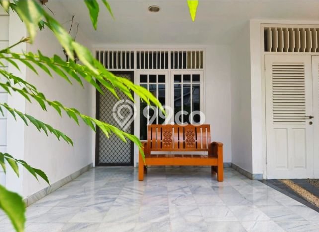 Rumah sewa siap pakai 4 KT di Pondok Indah, Jakarta Selatan Rumah sewa siap pakai 4 KT di Pondok Indah, Jakarta Selatan