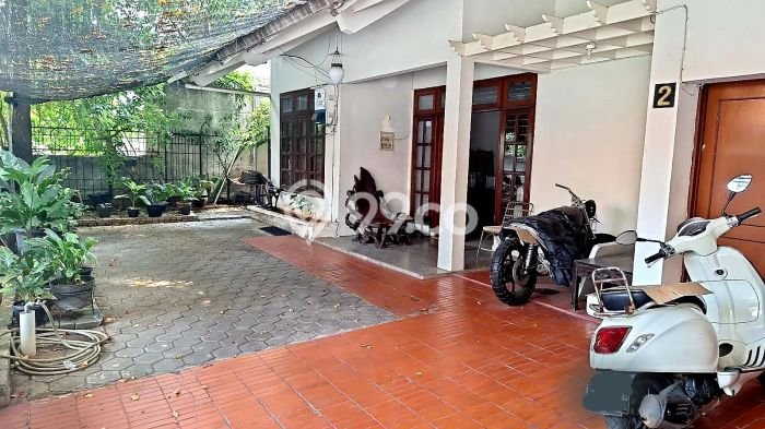 For Sale! Luxury House LT 271m2 Desain Elegan di Gandaria For Sale! Luxury House LT 271m2 Desain Elegan di Gandaria