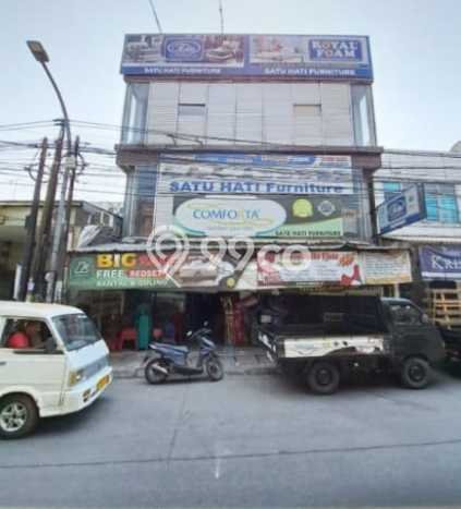 Unit Ruko Paling Strategis di Ciputat Tangerang Selatan dengan LB 750m2 Unit Ruko Paling Strategis di Ciputat Tangerang Selatan dengan LB 750m2