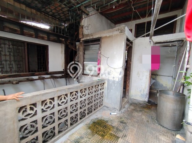 Jual Rumah Luas Megah Dengan View Eksklusif di Taman Kota, Jakarta Barat Jual Rumah Luas Megah Dengan View Eksklusif di Taman Kota, Jakarta Barat