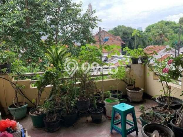 Hunian Elit LB 265m2 Siap Pakai Desain Elegan di Slipi, Jakarta Barat Hunian Elit LB 265m2 Siap Pakai Desain Elegan di Slipi, Jakarta Barat