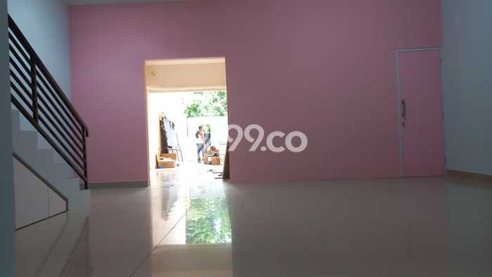 Rumah Luxury Modern Siap Huni di Joglo Jakarta Barat Rumah Luxury Modern Siap Huni di Joglo Jakarta Barat