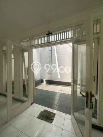 Dijual Rumah Elit Exclusive di Kebon Jeruk, Jakarta Barat Dijual Rumah Elit Exclusive di Kebon Jeruk, Jakarta Barat