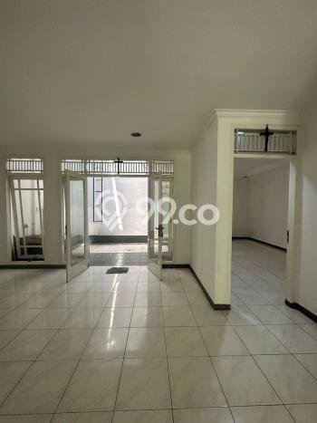 Dijual Rumah Elit Exclusive di Kebon Jeruk, Jakarta Barat Dijual Rumah Elit Exclusive di Kebon Jeruk, Jakarta Barat