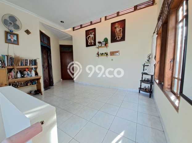 Dijual Rumah Premium dengan Fasilitas Sekitar Komplit di Kebon Jeruk, Jakarta Barat Dijual Rumah Premium dengan Fasilitas Sekitar Komplit di Kebon Jeruk, Jakarta Barat