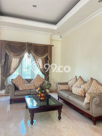 Hunian Elit LB 350m2 Siap Pakai Desain Elegan di Panakukkang, Makassar Hunian Elit LB 350m2 Siap Pakai Desain Elegan di Panakukkang, Makassar