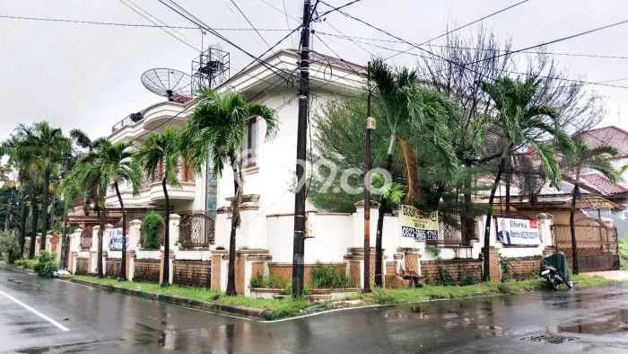 Disewakan segera hunian minimalis lokasi strategis 5 Kamar di Panakkukang, Makassar Disewakan segera hunian minimalis lokasi strategis 5 Kamar di Panakkukang, Makassar