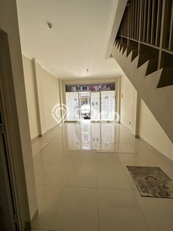 Unit Ruko Dijual di Bekasi LT 45m2 & LB 115m2 Unit Ruko Dijual di Bekasi LT 45m2 & LB 115m2
