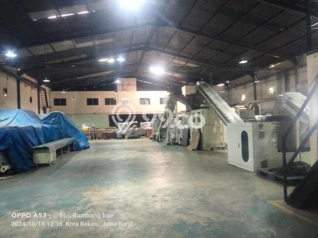 LOKASI BISNIS! Gudang For Rent Kawasan Narogong, Luas 2500m², Area Utama LOKASI BISNIS! Gudang For Rent Kawasan Narogong, Luas 2500m², Area Utama