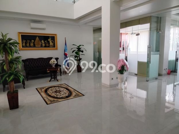 Ruko For Rent di Kemang Pratama, Luas 828m², Area Premium Ruko For Rent di Kemang Pratama, Luas 828m², Area Premium