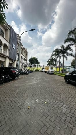 Unit Ruko Dijual di Bekasi LT 45m2 & LB 105m2 Unit Ruko Dijual di Bekasi LT 45m2 & LB 105m2