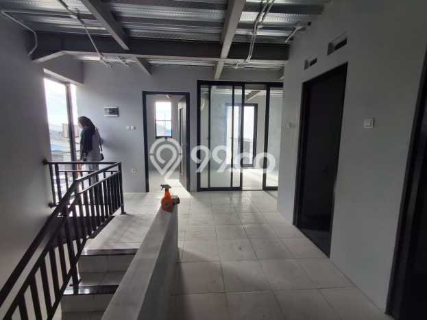 LOKASI BISNIS! Gudang Disewakan di Cileungsi, Luas 600m2m², Area Utama LOKASI BISNIS! Gudang Disewakan di Cileungsi, Luas 600m2m², Area Utama