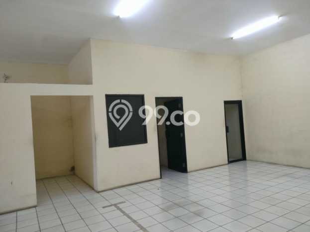 Unit Gudang Disewakan di Narogong di Area Ramai & Strategis Unit Gudang Disewakan di Narogong di Area Ramai & Strategis
