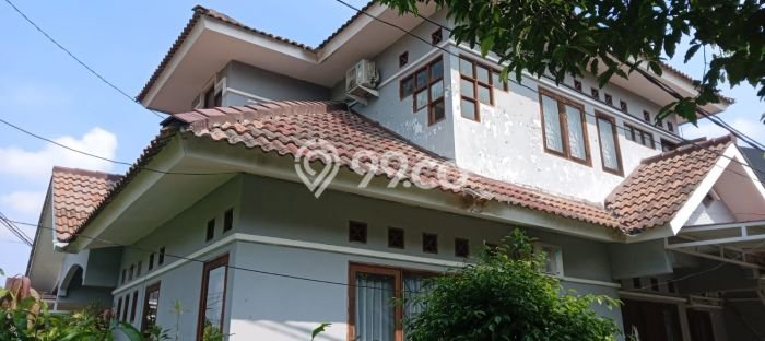 Lokasi terbaik! Rumah siap pakai dikontrakkan di Rawalumbu LB 180m2 Lokasi terbaik! Rumah siap pakai dikontrakkan di Rawalumbu LB 180m2