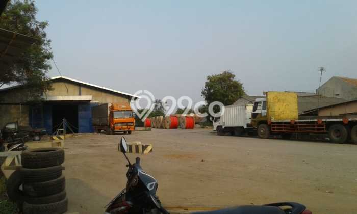 Unit Gudang Disewakan di Cikarang di Area Ramai & Strategis Unit Gudang Disewakan di Cikarang di Area Ramai & Strategis