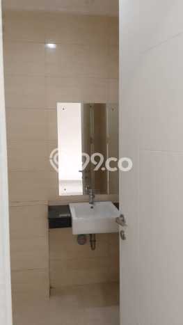 Disewakan! Rumah 3 Kamar Tidur &
3 Kamar Mandi di Green Lake City, Jakarta Barat Disewakan! Rumah 3 Kamar Tidur &
3 Kamar Mandi di Green Lake City, Jakarta Barat