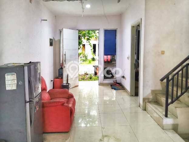 Jual Rumah Eksklusif 3 KT di Green Lake City, Jakarta Barat Jual Rumah Eksklusif 3 KT di Green Lake City, Jakarta Barat
