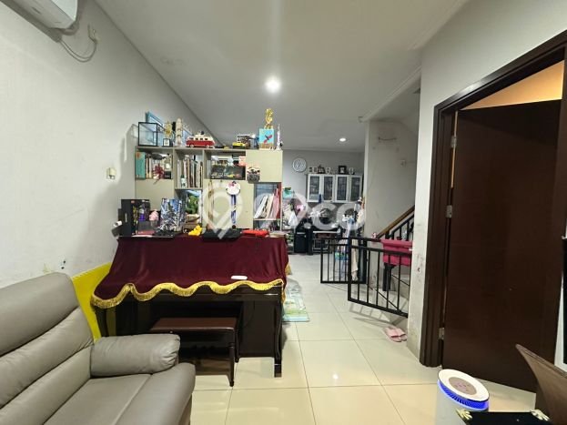 DIJUAL CEPAT! Rumah Nyaman area Green Lake City, Jakarta Barat, LT 90m² LB 132m² BISA KPR! DIJUAL CEPAT! Rumah Nyaman area Green Lake City, Jakarta Barat, LT 90m² LB 132m² BISA KPR!