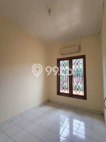 Jual Rumah Modern 4 KT di Taman Royal, Tangerang Jual Rumah Modern 4 KT di Taman Royal, Tangerang