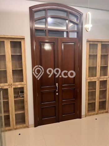 Rumah 5 KT 4 KM LT 200m², LB 340m² di Gading Serpong, Tangerang Rumah 5 KT 4 KM LT 200m², LB 340m² di Gading Serpong, Tangerang
