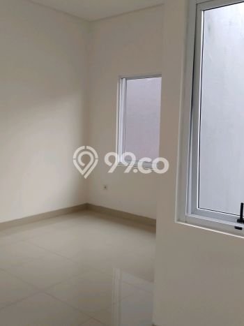 Lokasi strategis! Rumah siap huni dikontrakkan di Cengkareng LB 360m2 Lokasi strategis! Rumah siap huni dikontrakkan di Cengkareng LB 360m2