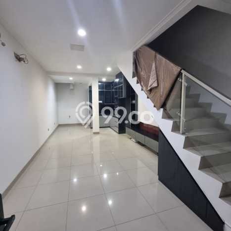 Dijual Hunian Rumah Terawat 2 KT di Green Lake City, Jakarta Barat Dijual Hunian Rumah Terawat 2 KT di Green Lake City, Jakarta Barat
