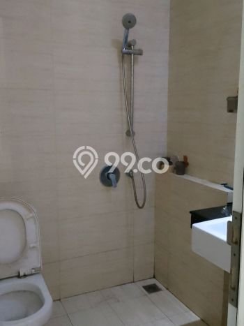 Lokasi strategis! Rumah siap huni dikontrakkan di Cengkareng LB 360m2 Lokasi strategis! Rumah siap huni dikontrakkan di Cengkareng LB 360m2
